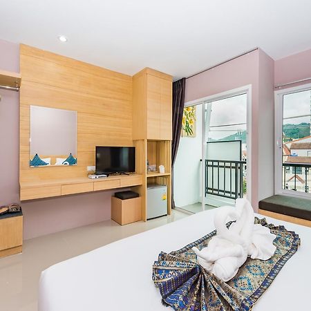 Royal Luxury Hotel Patong Exterior photo